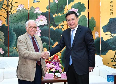 Xinhua News Agency President Fu Hua Meets Class Editori CEO 